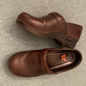 Dansko XP Women's Size 7.5/8 EU 38 Brown Clogs Nursing Slip Resistant Profession